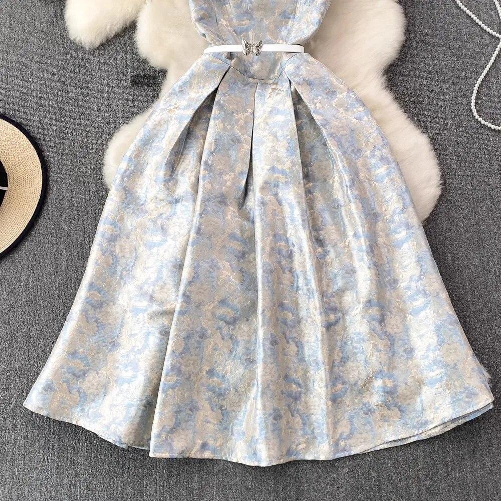 Letní elegantní květinové žakárové večerní společenské šaty dámské čtvercový límec bez rukávů tílko motýlkový pásek plesové šaty