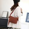 New large-capacity messenger women's bag, textured commuter simple and versatile shoulder bag