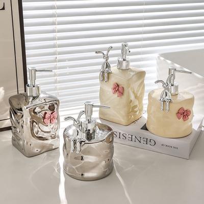 Garrafa de Loção de Cerâmica de 600ml com Coelhinho Prateada Eletrodepositada Delicada Frasco de Armazenamento de Removedor de Maquiagem e Shampoo para Casa Ornamento de Banheiro