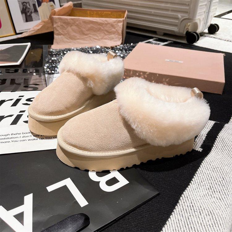 

Большое празднование толстая подошва низкий верх зимние ботинки женские овчина и мех интегрированные 2025 новые однопедальные пушистые зимние хлопковые туфли 40 песочный