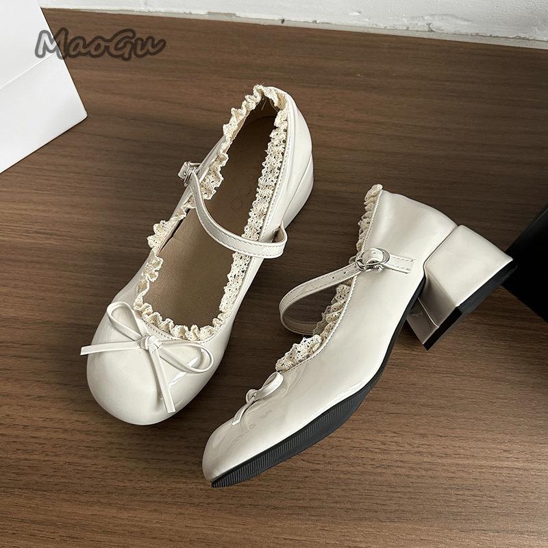 Fashion Patent Leather Women Mary Jane Pumps Fashion Butterfly-knot Dress Shoes Ladies Thick Heel Lace Lolita Shoes Size 35 40 Bombas