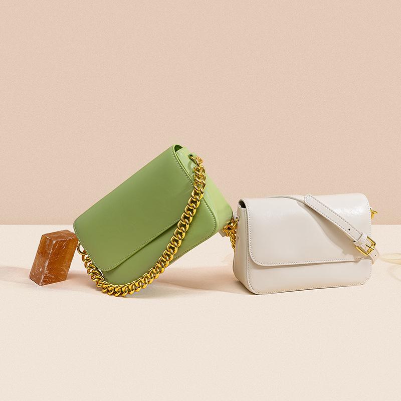 Metal chain handbag, first layer cowhide messenger bag, genuine leather bag, can be proofed and customized women's bag.