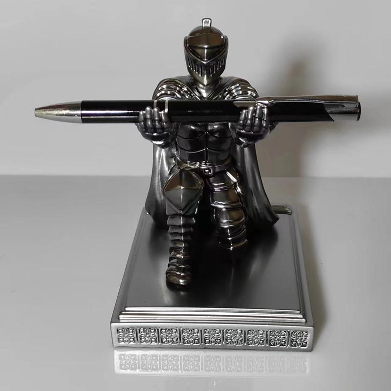 Executive Knight With Helmet, Bronze Statue, Home, Study, Office Decoration, Wearing Armor, Hero, Pen Holder, Ornaments, 1Pc