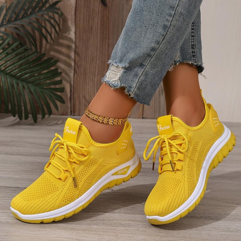 Women's White Low-Top Knit Sneakers Lightweight Lace-Up Anti-Slip All-Season Casual Light Workouts