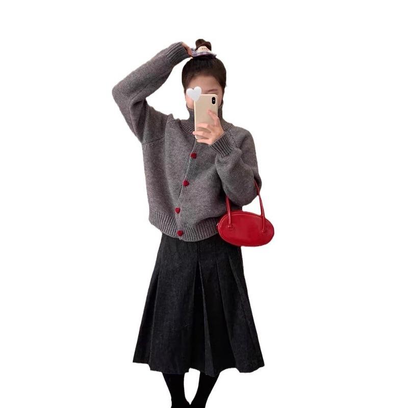 Spring new love buckle design sense knitted cardigan loose soft waxy temperament sweater jacket women