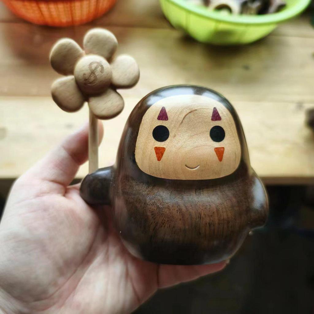 Ornement Dynamique Dieu de la Richesse en Bois Massif - Décoration Créative de Bureau ou de Voiture, Idéal comme Cadeau de Pendaison de Crémaillère, d'Ouverture ou de Décompression.