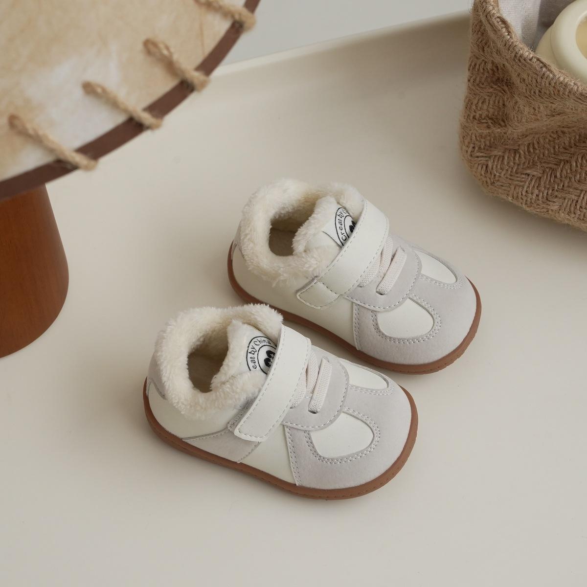 

Обувь для малышей Осень и зима Немецкие тренировочные туфли с мягкой подошвой для мальчиков и девочек Устойчивая обувь Спортивная обувь из бархата 30