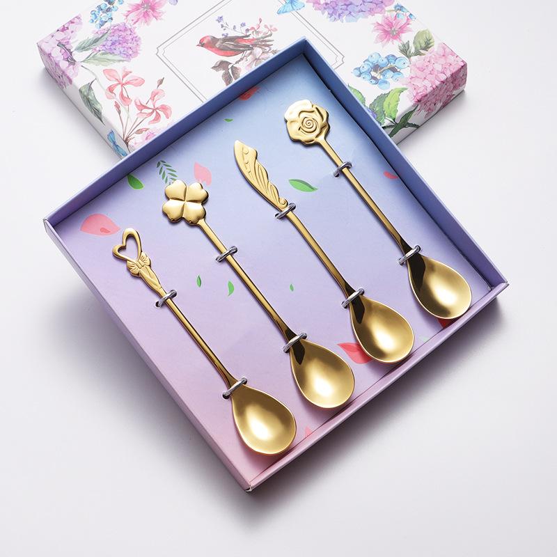 304 Stainless Steel Coffee Spoon Wedding Four-piece Gift Box Love 4 Flower-shaped Titanium-plated Gold Colorful