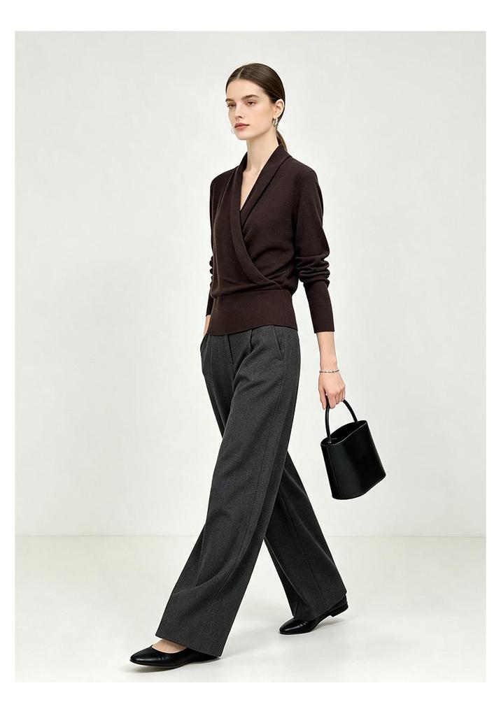 Xin Ge Women's Wool-Blend V-Neck Sweater - Slimming Autumn Knit