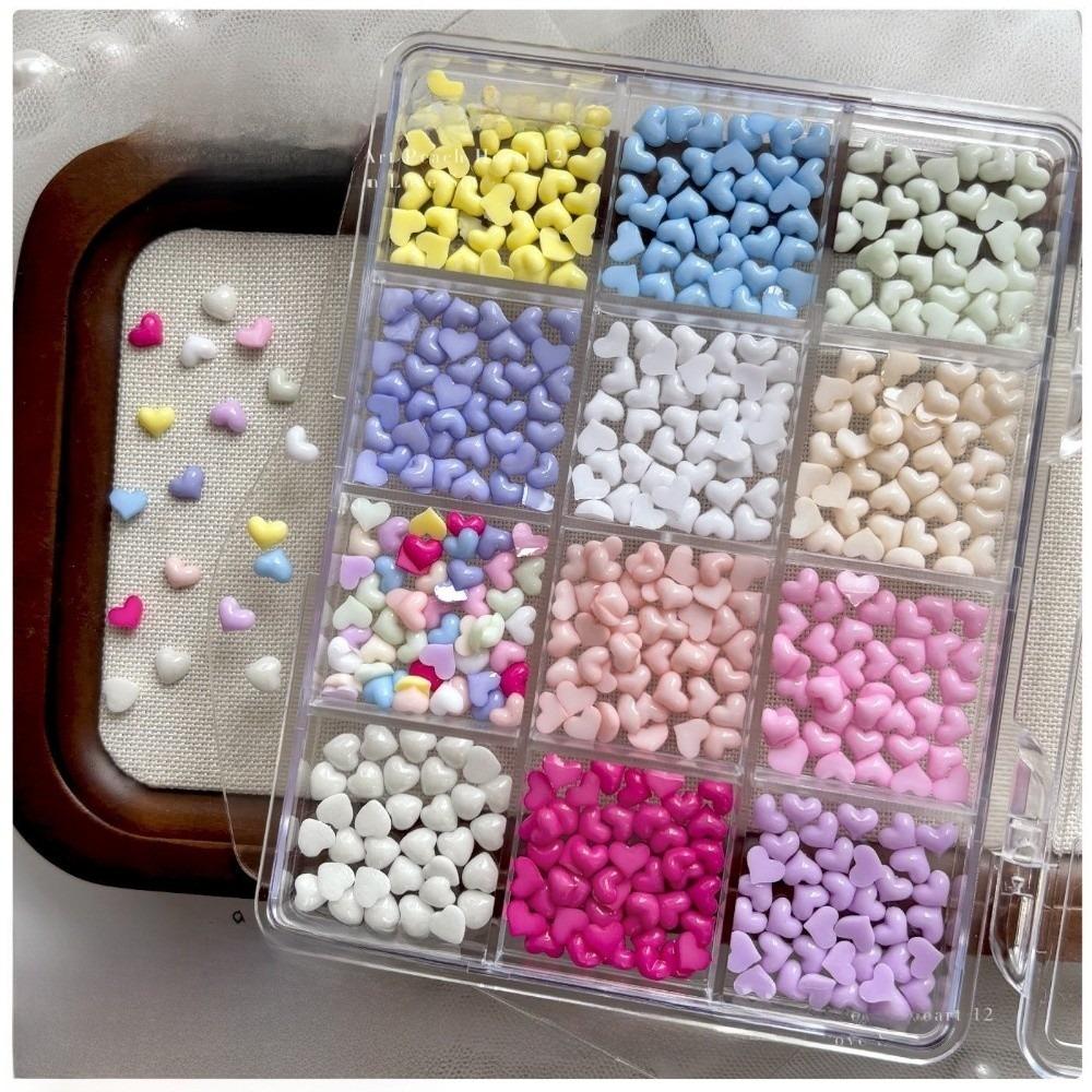 

12 Grids Transparent Nail Decoration Set Mini Nail Art Stickers New Heart Nail Art Accessories DIY разноцветный