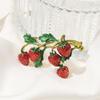 Retro European & American Enamel Strawberry Brooch - Creative Fruit Pin for Fashionable Clothing Decoration
