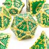 7 Stück grüne goldene Fischschuppen-Metallwürfel aus massivem Metall, polyedrisches Würfelset, geeignet für Rollenspiele, RPG-Brettspiele, Kartenspiele