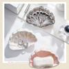Saponiera da Bagno Costruzione in Ceramica Lucida Design Ispirato alle Conchiglie Sistema di Drenaggio Inclinato Accessorio Decorativo per il Bagno
