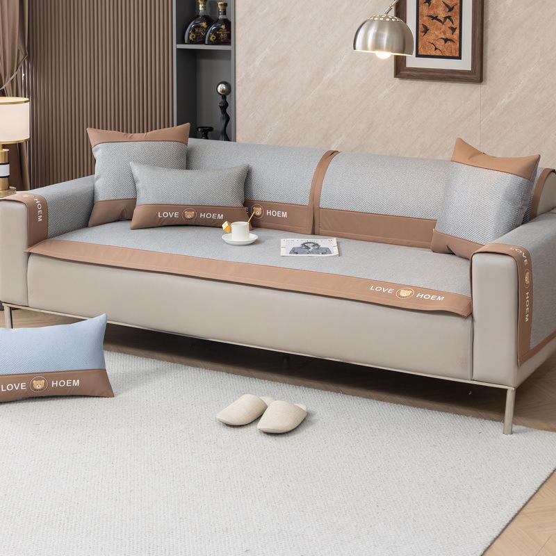 

Новый Летний Коврик из Ледяного Шелка Подушка для Дивана Легкая Роскошь Высококлассный Чехол для Дивана Чехол Покрывало Холодный Ротанговый Коврик 70*70cm