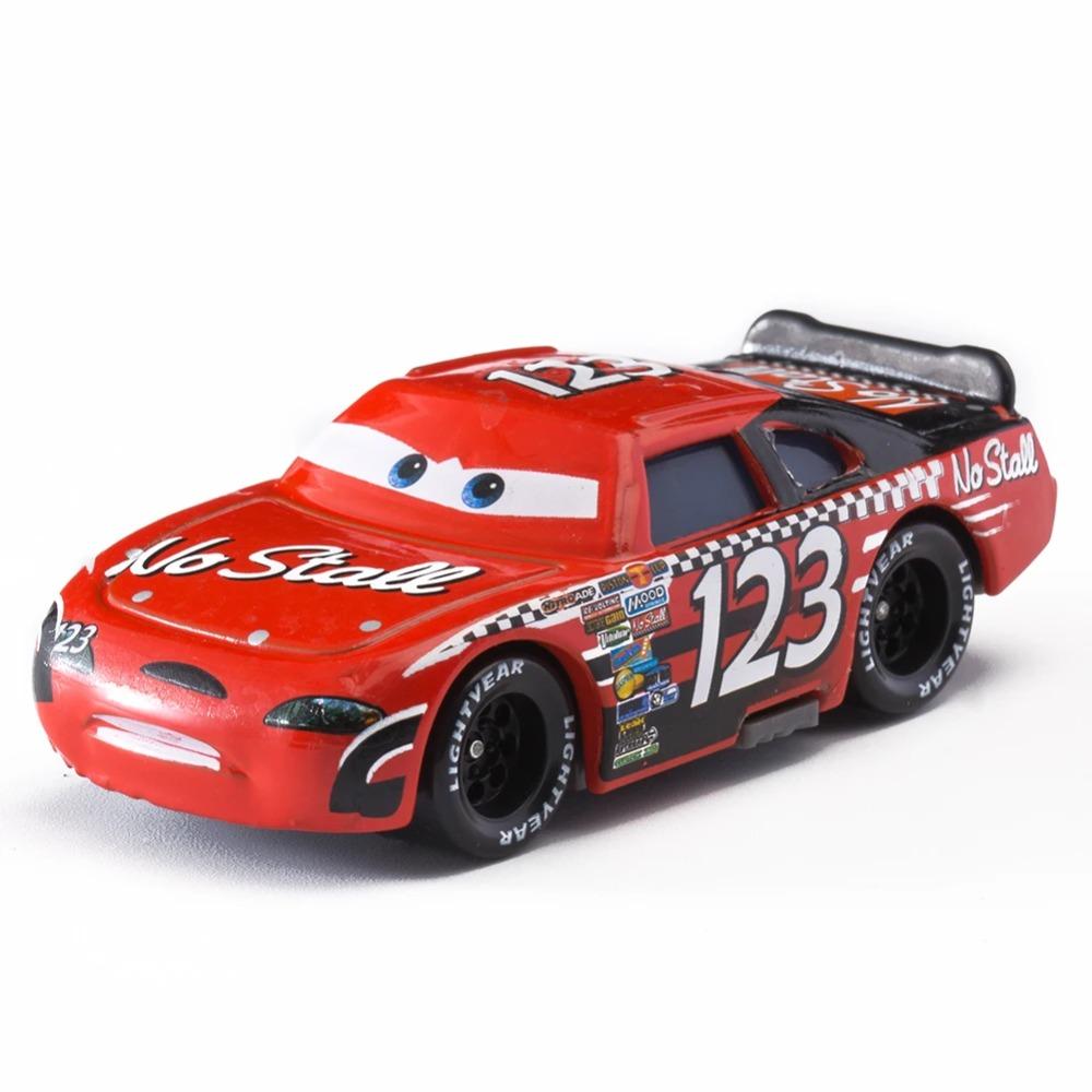 Disney Pixar Cars 3 Spielzeug Lightning McQueen Matt Jackson Storm Ramirez 1:55er Legierung Pixar Auto Metall Druckguss Auto Kinder Spielzeug Geschenk