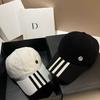 New Cotton Simple Baseball Cap Men and Women Couples Fashion Versatile Cap Outdoor Travel Sports and Leisure Hat
