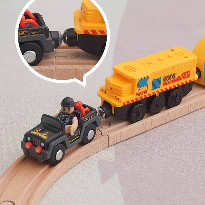Battery Operated Electric Train Set Wooden Magnetic Train Tractor Vehicle Toys Compatible with Wooden Tracks Toys for Kids gift