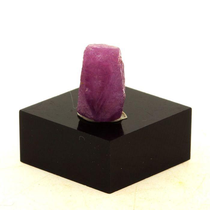 Pierres et Minéraux. Rubis. 8.3 ct. Kiteto District, Manyara Region, Tanzanie.