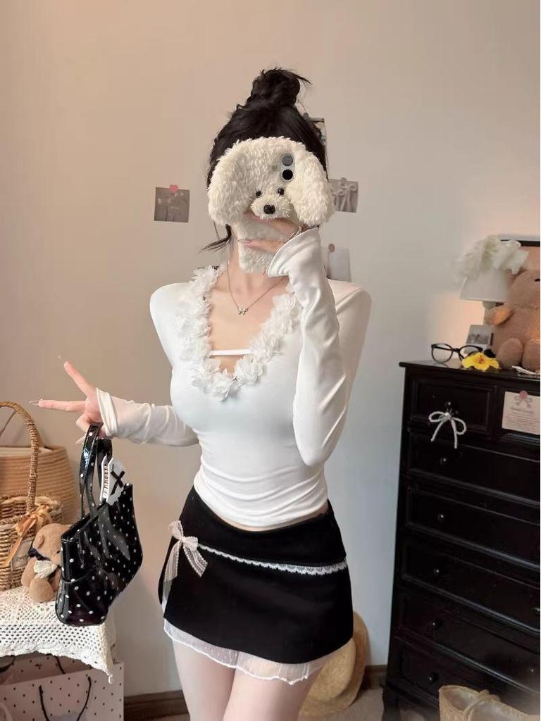 Threaded Plush White Puff Sleeve Lace V-Neck Long-Sleeve Slim-Fit Women's T-Shirt for Autumn/Winter
