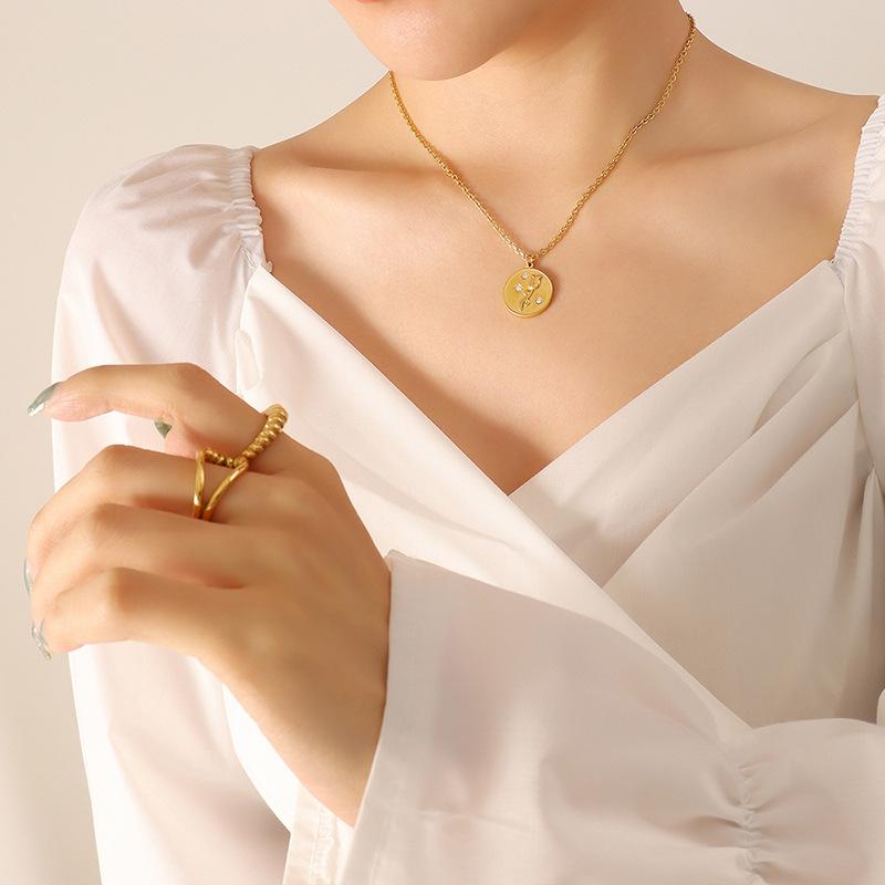 Gold-Plated Jewelry, Rose Zircon Round Brand Pendant Necklace, High-End Temperament Collarbone Chain