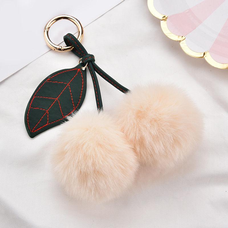 Fashion New Cute Fluffy Artificial Rabbit Fur Ball Pompom Leaf Keychain Cherry Key Chain Handbag Pendant Car Key Chain Ring