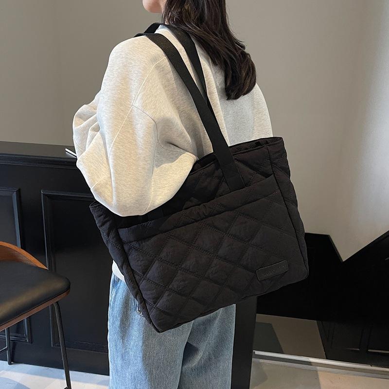 Rhombus Cotton Clothing Bag Autumn and Winter New Fashion Women's Bag Commuter Shoulder Armpit Bag Large Capacity Tote Bag
