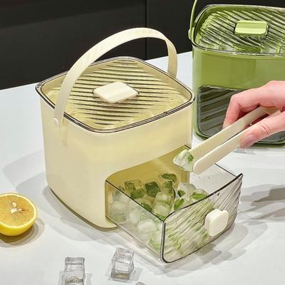 Large Capacity Ice Cube Mold with Easy-press Lid Press Ice Cube Tray  Refrigerator Storage
