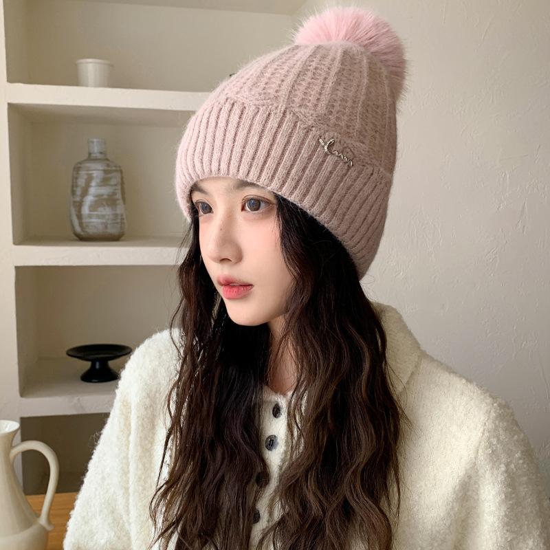 Autumn and Winter Fashion Versatile Cold Proof Warm Hat Korean Style Face Showing Small Knitted Hat Casual Woolen Hat High End Hat for Women