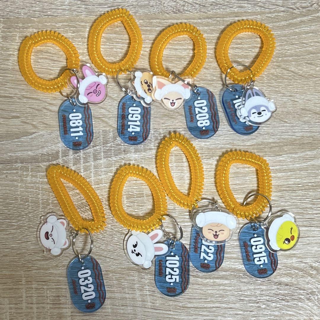 

[USED] StrayKids SAUNA KEYRING 8 types in total