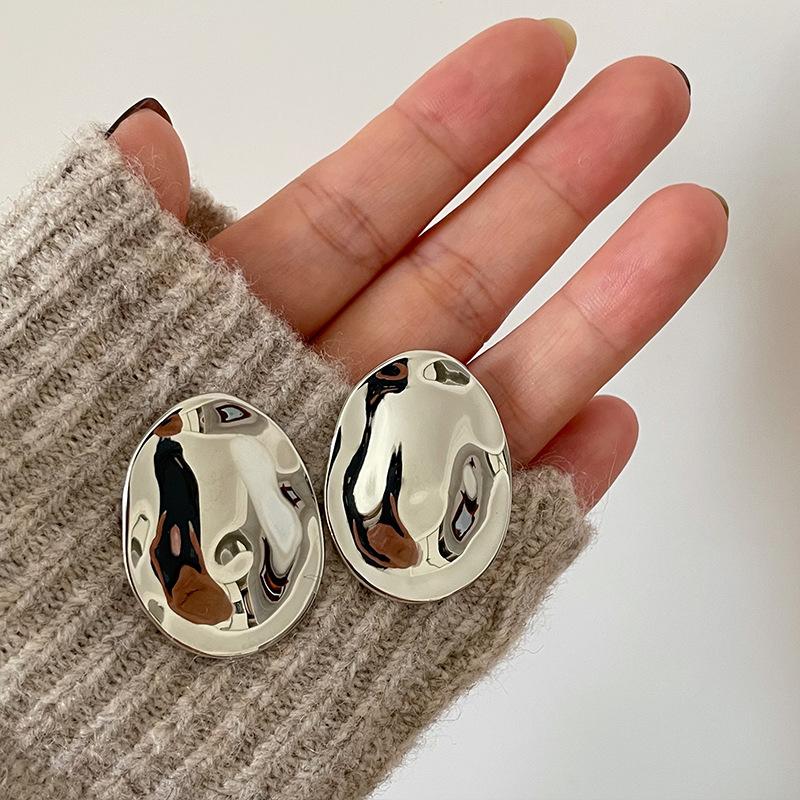 European American Metal Irregular Exaggerated Oval Large Stud Earrings for Women Party Travel Jewelry Accessories