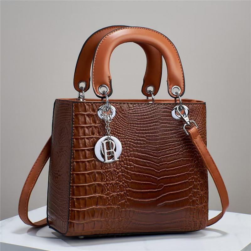 Street Style Pu Tote Bag For Women With Diamond Pattern And Inner Pockets Perfect For Daily Use