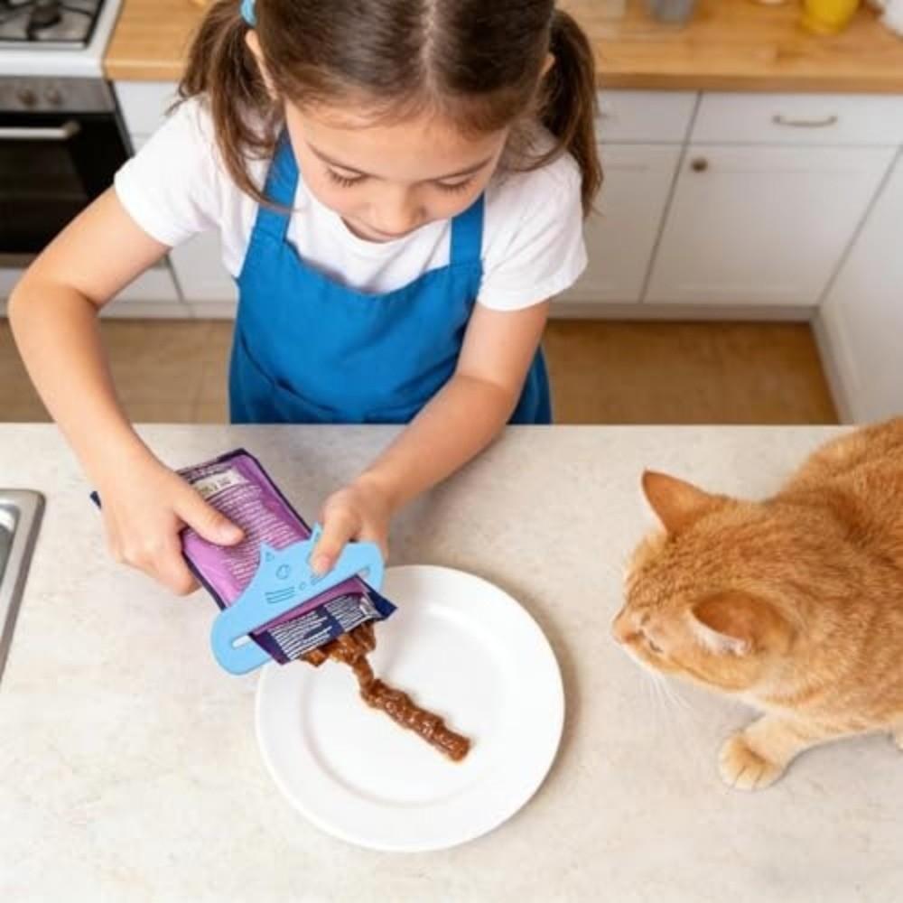Cat Shape Cat Treat Squeezer Reusable Adjustable Cat Treat Feeder Spoon Squeezing Tools Waterproof Cat Food Pouch Squeezer