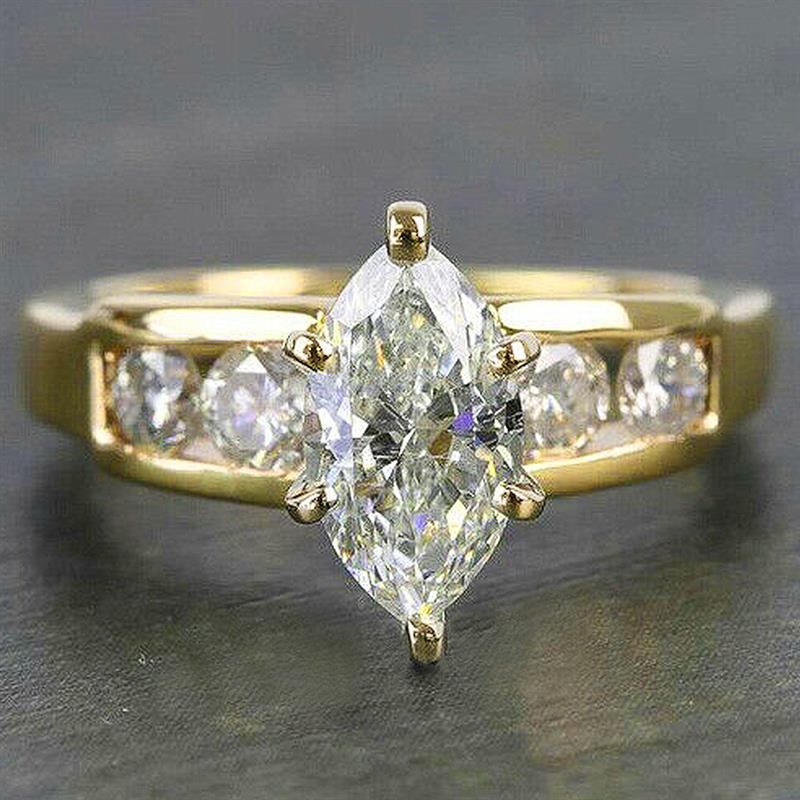 Huitan Gold Color Women Ring Inlaid Sparkling Marquise CZ Simple Versatile Party Wedding Accessories Noble Elegant Lady Jewelry
