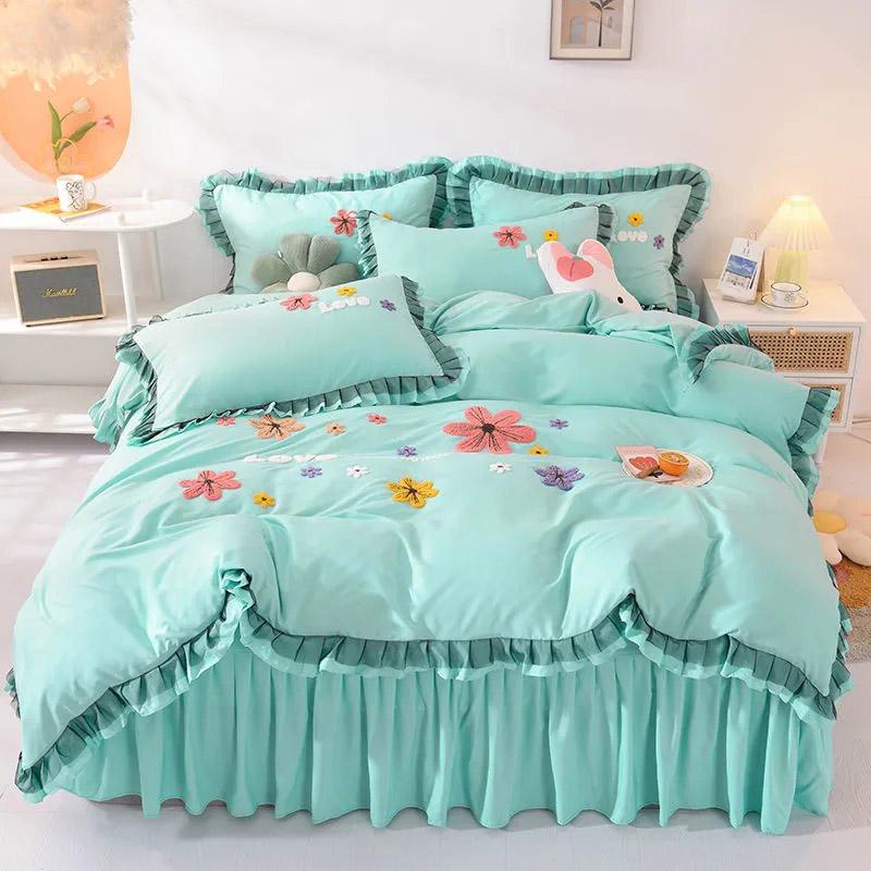 4pcs/set Non-Slip Bed Skirt Quilt Cover Pillowcase Four Piece Sets Princess Lace Quilt Cover Delicate Embroidery Soft Bedding Set