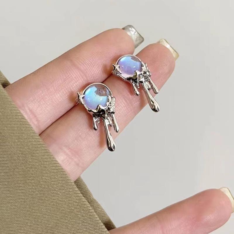 S925 Sterling Silver Geometric Lava Stud Earrings for Women - Unique Cold Style Design