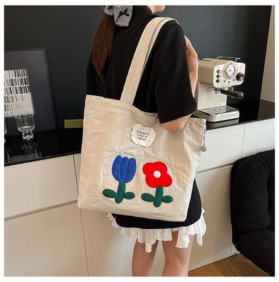 Spring and Summer New Messenger Bag Denim Embroidery Flower Canvas Bag Style Fashion Versatile Tote Bag Work Shoulder