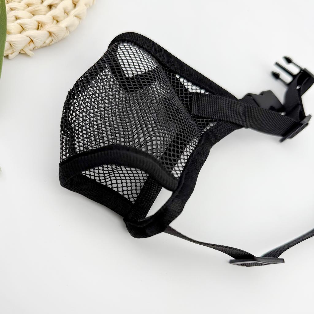 Dog Muzzle Short Nosed Dog Go Out Walking Dog Anti Bite Prevent Accidental Ingestion Facemask Mesh Breathable Adjustable