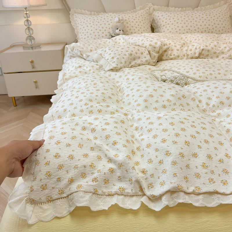Double Yarn Bed Four-piece Set Hollow Lace Skin-friendly Breathable Comfortable Washed Bed Sheet Quilt Cover Pillowcase Set