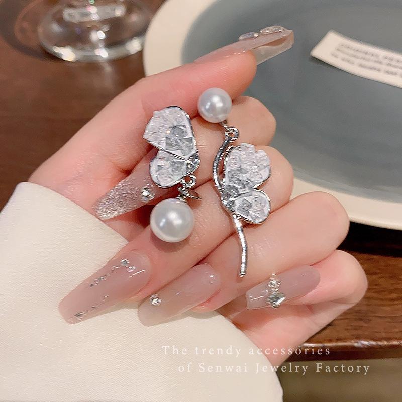 2025 Luxury Pearl Butterfly 925 Silver Women's Earrings