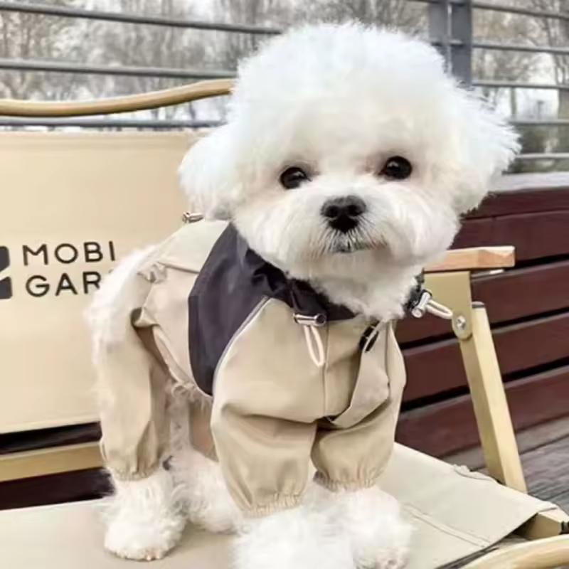 Wasserdichte Haustier-Regenjacke Vierbeinige Arbeitsjacke Patchwork Winddichte Katzen-Hunde-Mäntel Jacken Halten Warm Overall Mäntel Zubehör