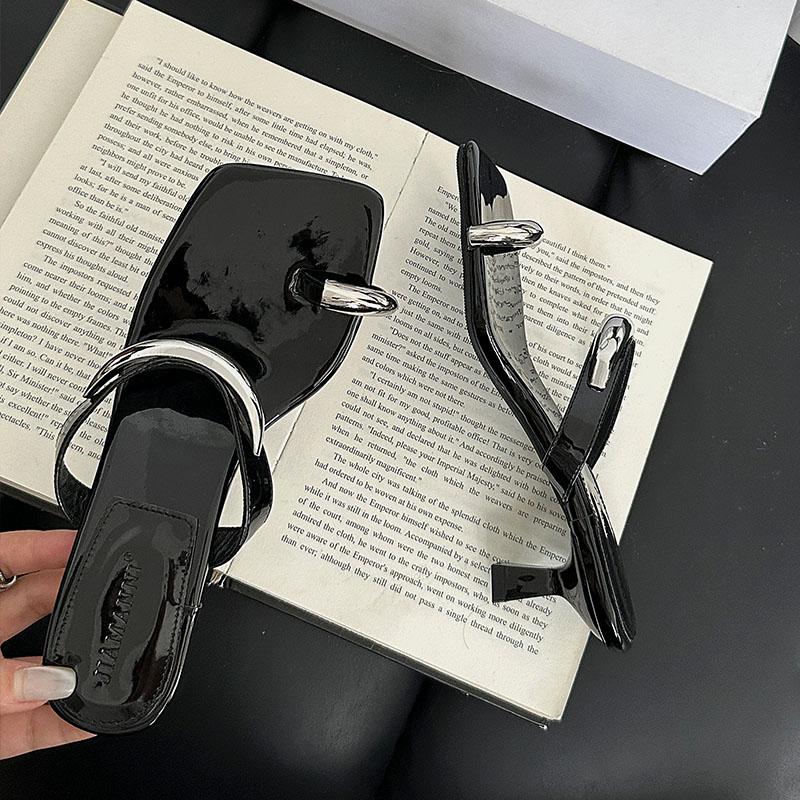 Fashion New Fashion Metal Women Low Heel Slippers Summer Beach Slides Sandals Square Toe Ladies Heeled Slippers Shoes Female Pumps