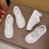 Snygga och enkla små vita skor 2026 små bekväma och lätta tjockbottnade damskor med stort tåparti