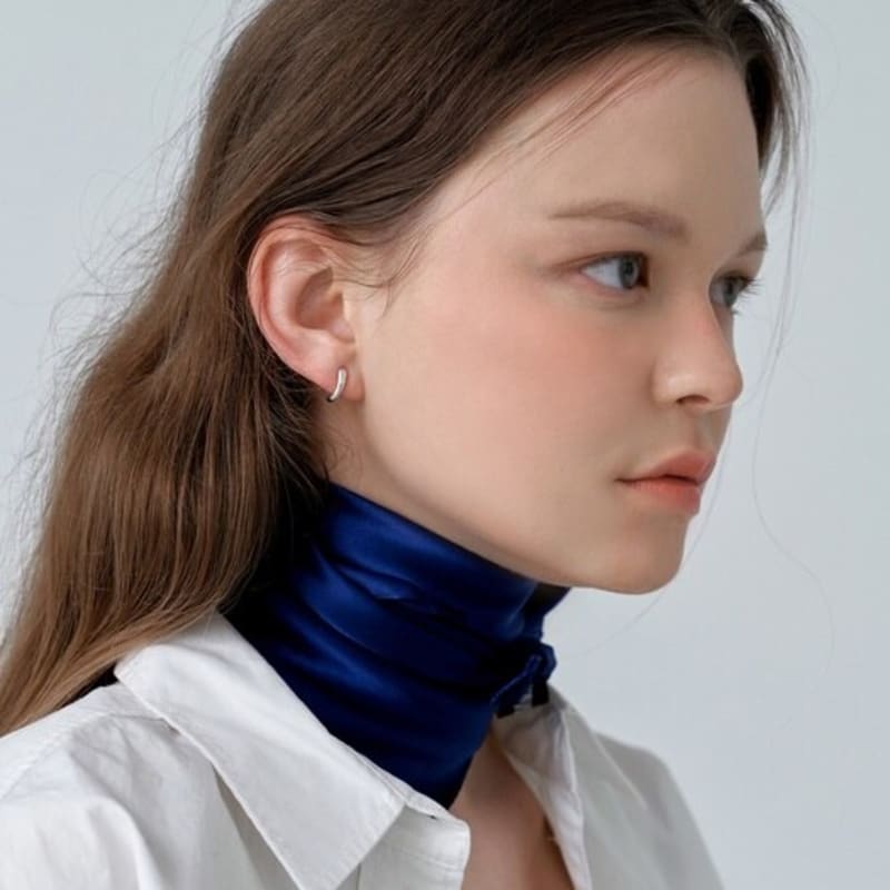 LOVE ME MONSTER Chic Silk Scarf_Royal Navy