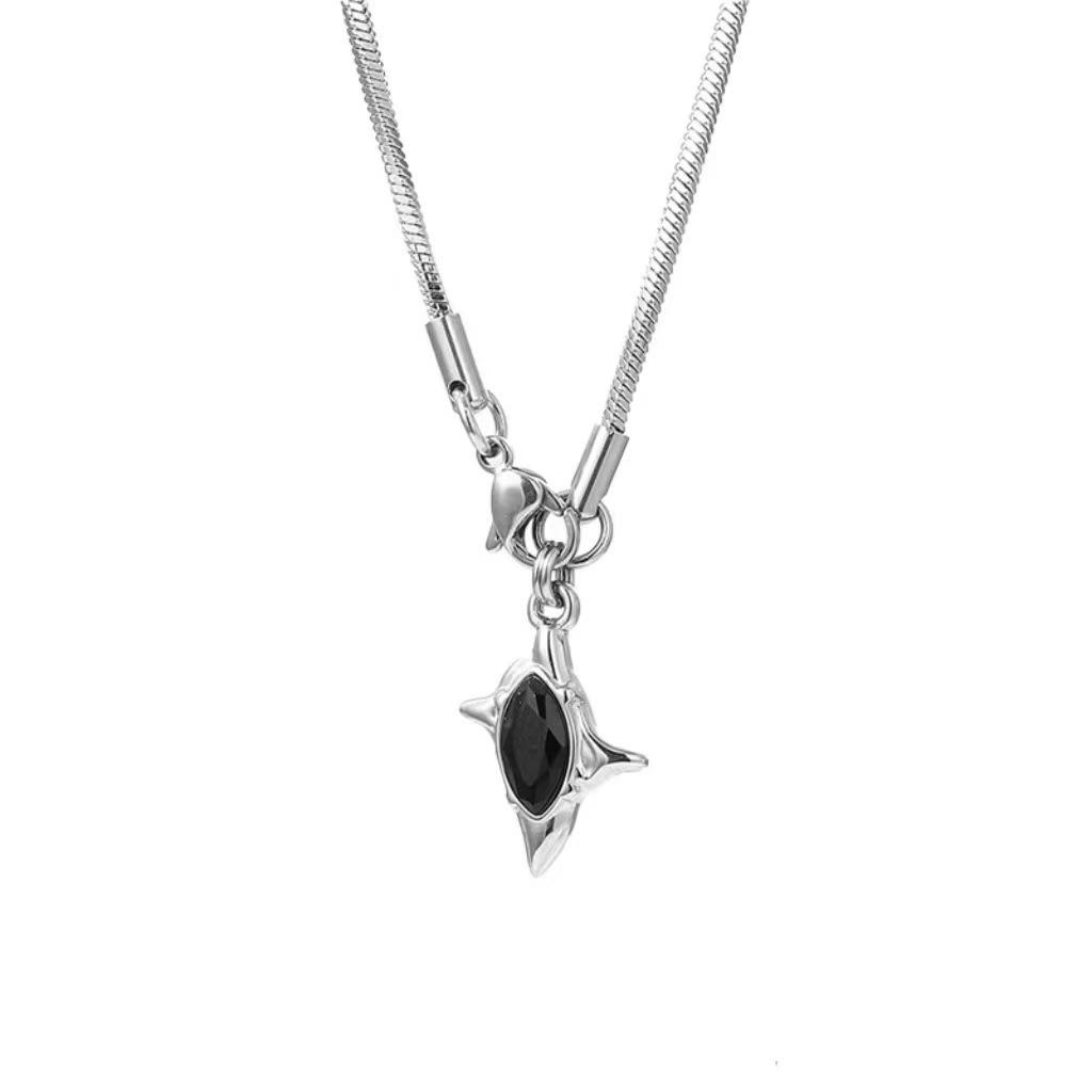 

Shining tetragonal star zircon necklace niche design sense fashion simple ins wind sweet cool temperament collarbone chain tide чорний