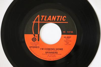 7inch Record SPINNERS - I'm Coming Home / He'll Never Love  453027 Atlantic 1974 US Soul/Funk Used