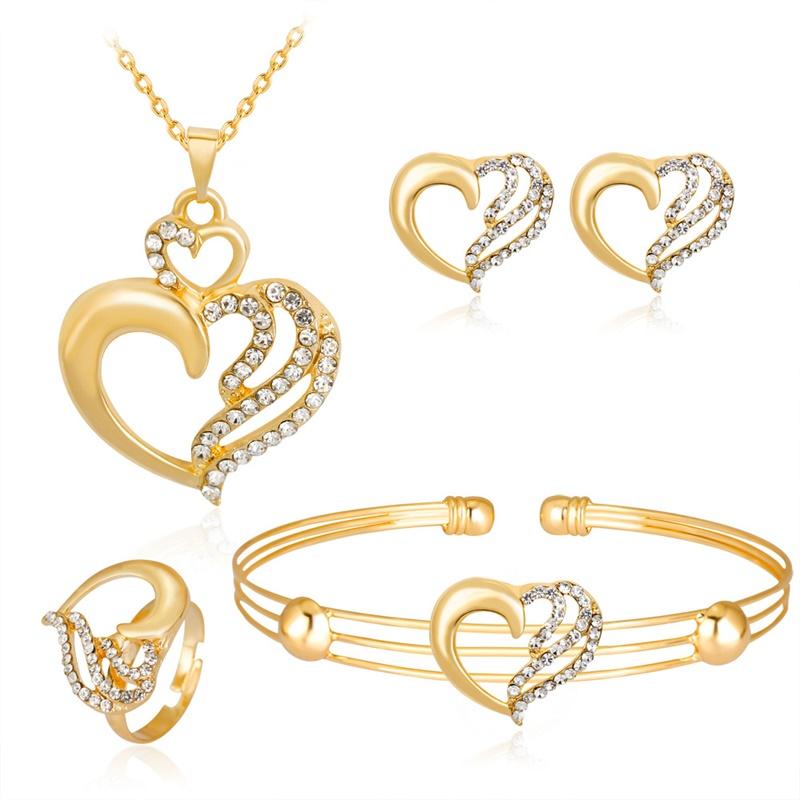 Exquisite Alloy Diamond Set Love Four-piece Lovely Exquisite Hollow Hollow Versatile Necklace Set