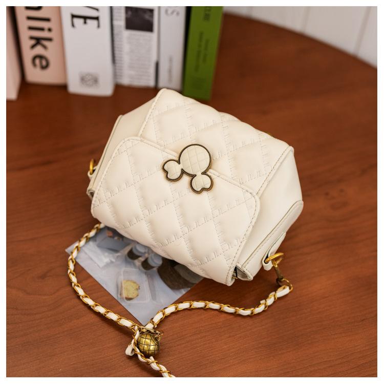 High-end Fashion Bag Women's 2023 New Autumn and Winter Niche Light Luxury Diamond Chain Bag Single Shoulder Oblique Span Small Square Bag