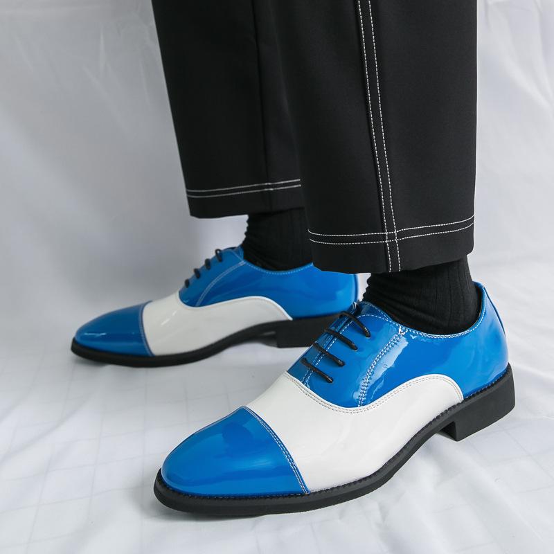 Herrskor i läder, formella, slip-on loafers, kontrasterande färger, stora storlekar, idealiska för vår och höst.