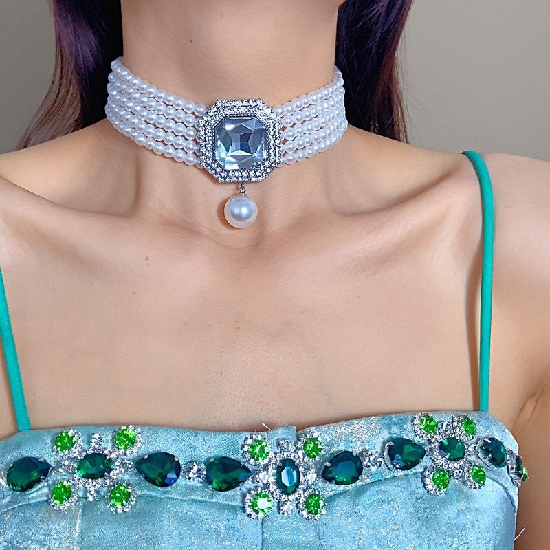 Korean Retro Pearl Diamond Fringed Neck Chain Internet Celebrity Temperament Design Sense Flower Bow Collarbone Chain Necklace Female