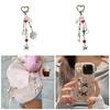Gothics Skull Bead Keychain with Spiders Designs Sturdy Resin Crafted Fashion Accessory for Trendsetters Daily Use